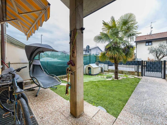 Casa quadrilocale in vendita in Lurano