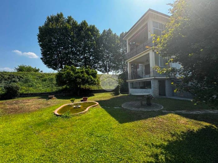 Casa con 6 locali in vendita in Via Villastellone, Centro, Carignano