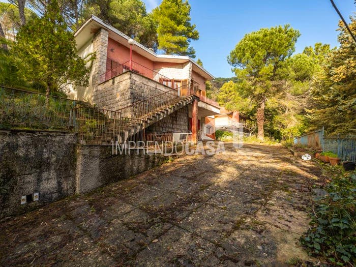 Casa con 5 locali in vendita in Via S M, San Martino Delle Scale, Monreale