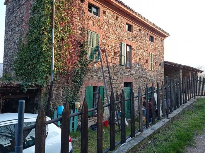Casa con 6 locali in vendita in Borgo Della Val Riglio No Number, Bettola