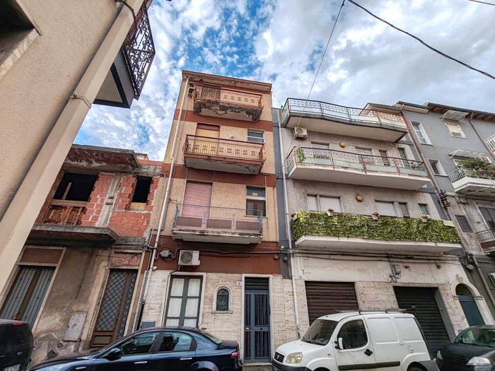 Appartamento con 5 locali in vendita in Via Rinaldo Baratta, Paternò