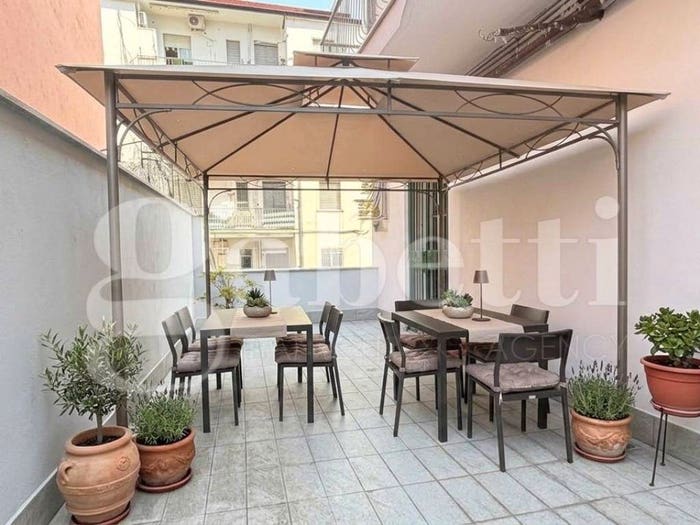 Appartamento trilocale in vendita in Piazzetta Antonio Pirozzi, Aversa