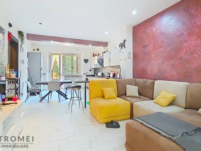 Appartamento trilocale in vendita in Via Bartolina, Centro, Monsummano Terme