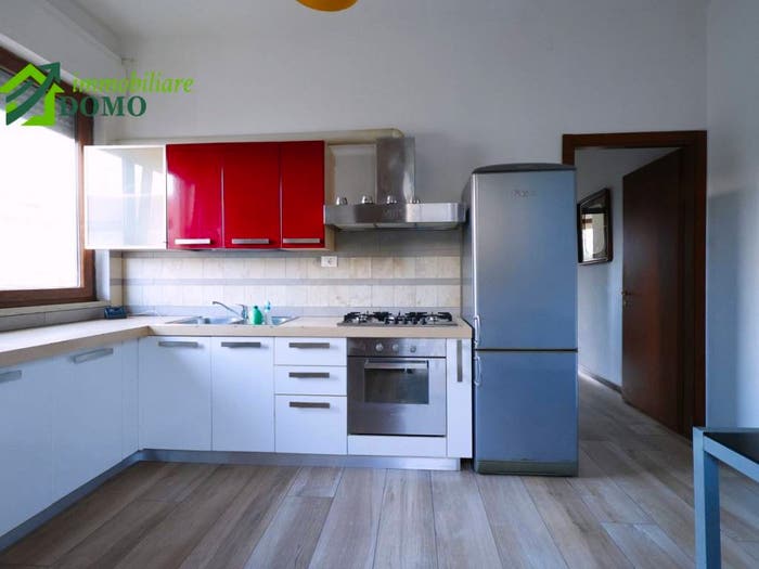 Appartamento trilocale in affitto in via biella, Centro, Schio