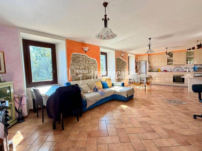 Appartamento trilocale in vendita in Pavullo nel Frignano
