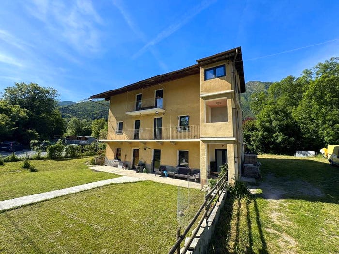 Casa con 6 locali in vendita in Via Mattie, Meana di Susa