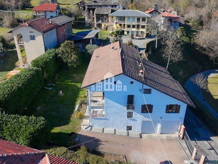 Casa con 6 locali in vendita in frazione Braida, Canischio