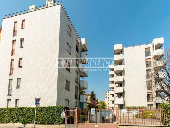 Appartamento trilocale in vendita in Barona, Milano