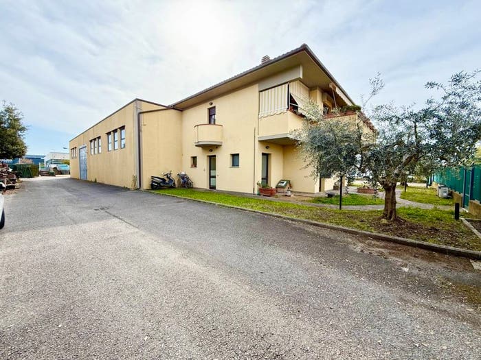 Appartamento con 6 locali in vendita in Via Siria, Cittadella Ospedale, Grosseto