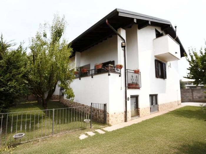 Casa con 5 locali in vendita in Centro, Magnago