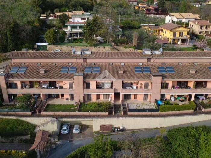Appartamento trilocale in vendita in Via Madonna del Campo, Centro, Cave