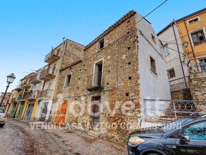 Appartamento quadrilocale in vendita in Via del Popolo, Centro, Gizzeria
