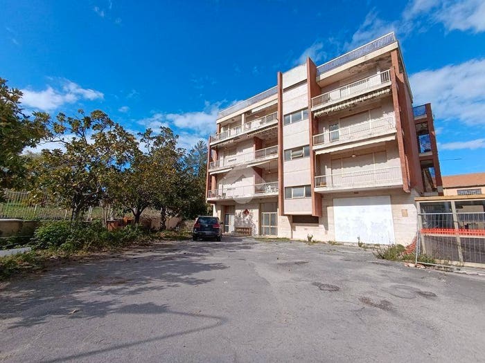 Appartamento con 5 locali in vendita in STRADA PROVINCIALE CASOLI SCERNE, Scerne, Pineto