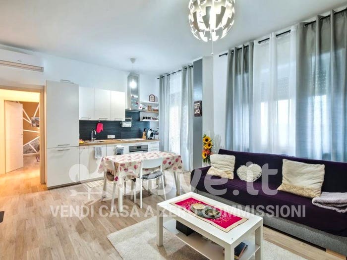 Appartamento bilocale in vendita in Viale Castelfidardo, Centro, Pinerolo
