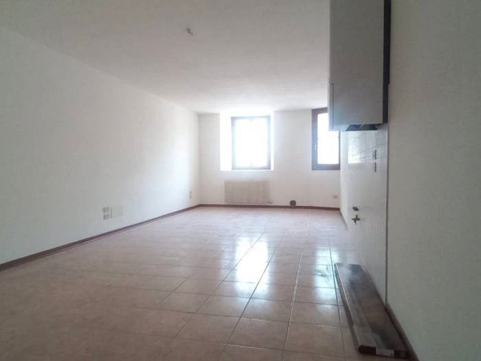 Appartamento bilocale in vendita in VIA ROGGIA, Centro, Longarone