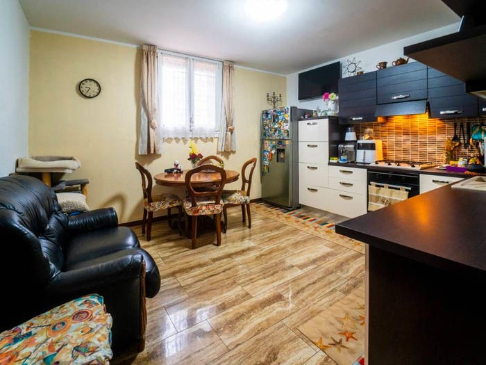Appartamento trilocale in vendita in Via Giuseppe Garibaldi, Centro Garibaldi, Casalecchio di Reno