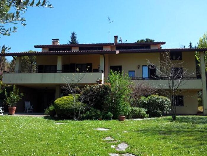 Casa con 6 locali in vendita in Ledimar Baratoff, Pesaro