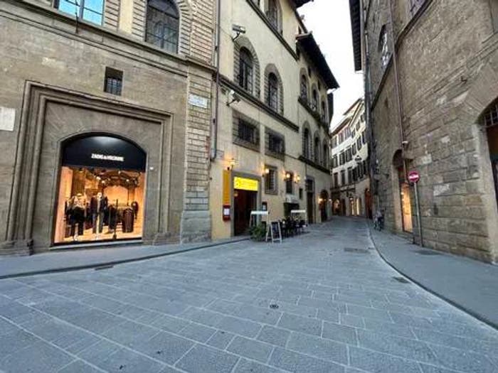 Appartamento con 6 locali in vendita in Borgo Santi Apostoli No Number, Piazza della Repubblica, Firenze