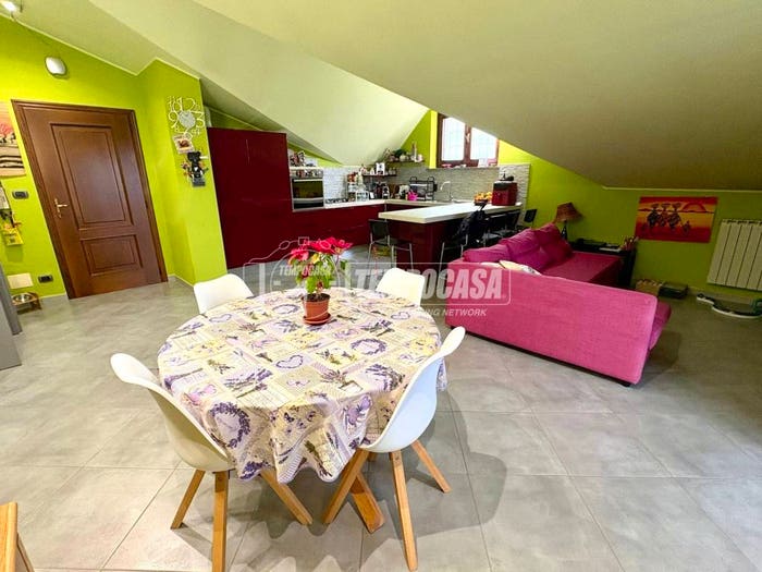 Appartamento bilocale in vendita in Via palestro, Foglizzo
