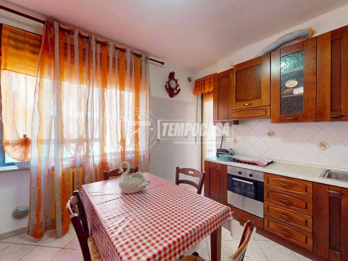 Appartamento quadrilocale in vendita in Via Giuseppe Garibaldi D, Centro, Volvera