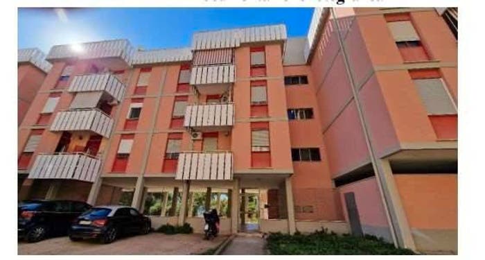 Appartamento con 6 locali in vendita in Piazza Giacomo Brodolini, Paolo VI, Taranto