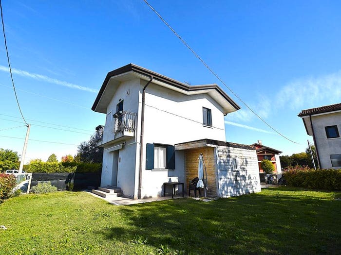 Casa trilocale in vendita in Via Anna Maria Taschin, Centro, Fossalta di Piave