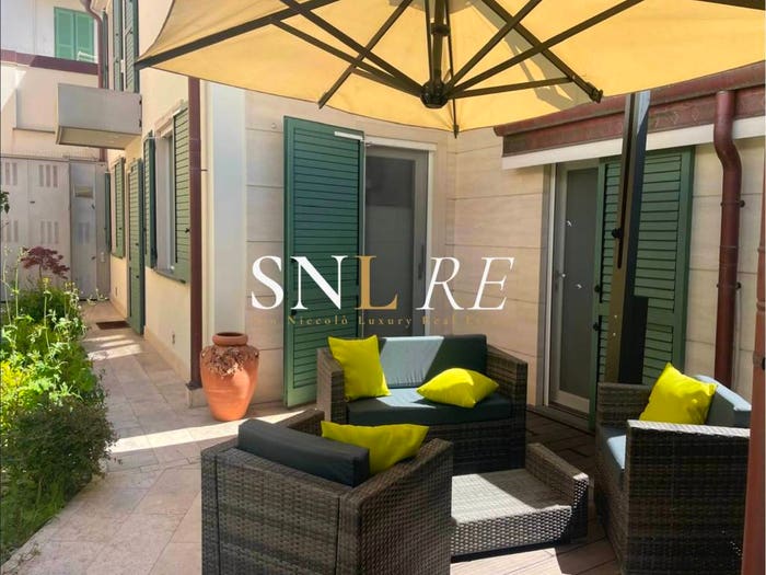 Casa con 6 locali in vendita in Via Francesco Carrara, Centro, Forte dei Marmi