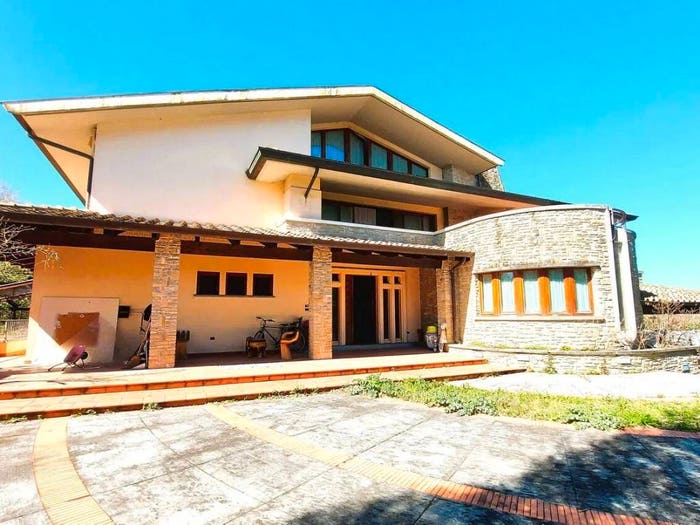 Casa con 6 locali in vendita in Indicatore, Arezzo