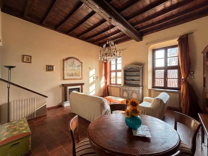Appartamento trilocale in vendita in Piazza Giovanni Antonio Molineri, Centro, Savigliano