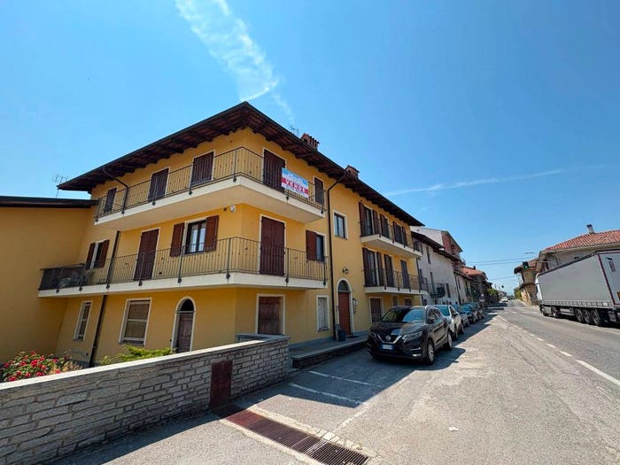 Appartamento trilocale in vendita in Via Vincenzo Peirone, Rocca de' Baldi