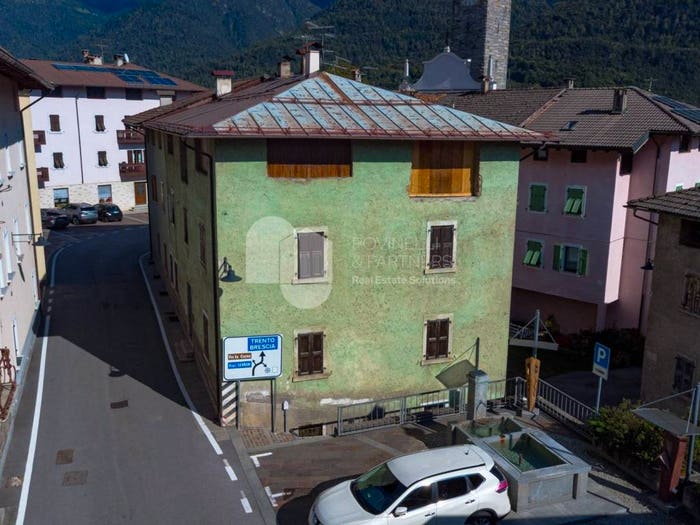 Casa con 6 locali in vendita in Via Cesare Battisti, Valdaone