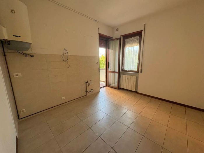 Appartamento quadrilocale in vendita in Via Giuseppe Manfredi, Stadio, Piacenza
