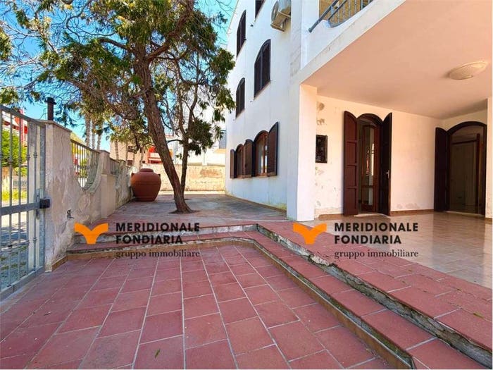 Appartamento con 6 locali in vendita in Vico della Robinia, Baia Verde Lidi, Gallipoli
