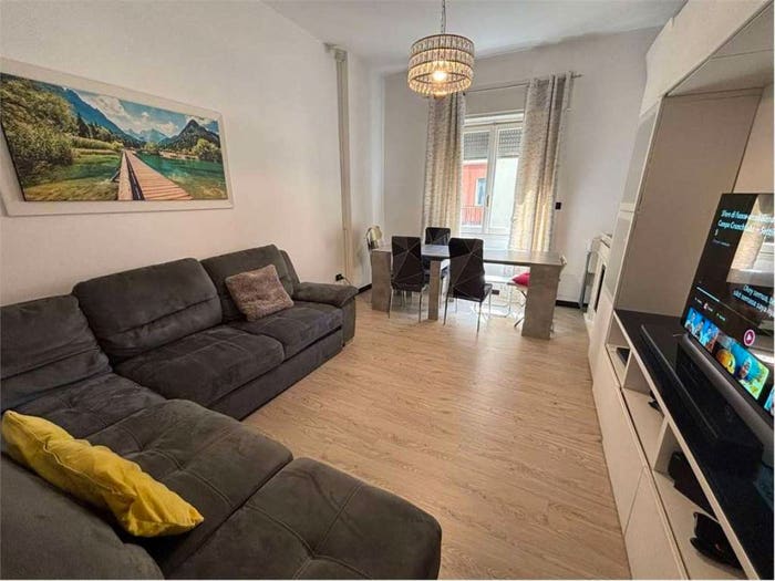 Appartamento con 5 locali in vendita in Via Gian Battista Gaulli, San Fruttuoso, Genova