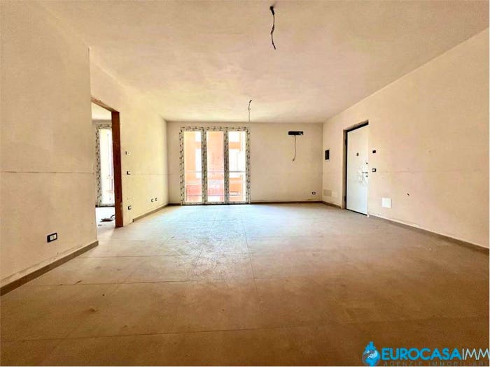 Appartamento trilocale in vendita in Via Flli Rosselli, Centro, Novi di Modena