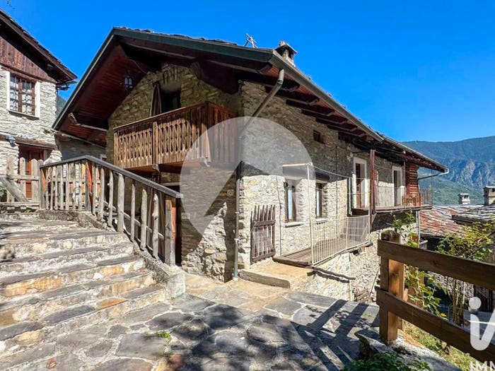 Casa trilocale in vendita in Frazione Montet, Morgex