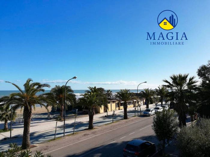 Appartamento quadrilocale in vendita in VIALE ALCIDE DE GASPERI, Centro, Grottammare