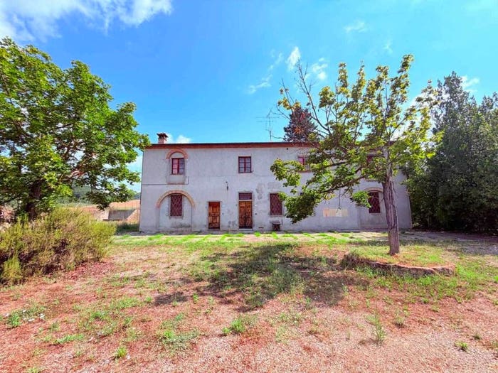 Casa con 6 locali in vendita in Avanella Bassetti, Certaldo