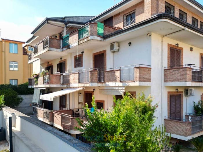 Casa trilocale in vendita in Via Salvatore, Gricignano di Aversa