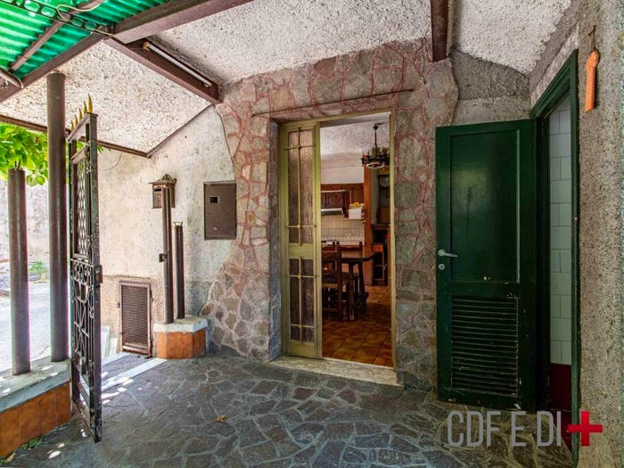 Casa trilocale in vendita in Via Capo Ripa, Centro, Poggio Nativo
