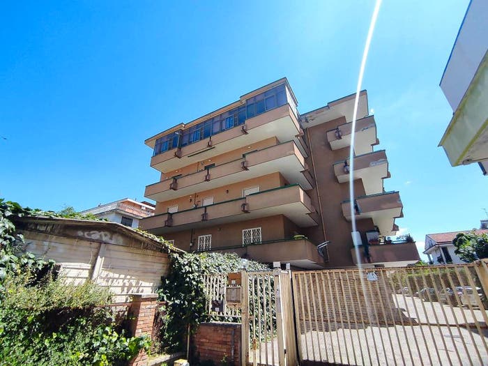 Appartamento trilocale in vendita in Viale Abramo Lincoln, Lincoln, Caserta