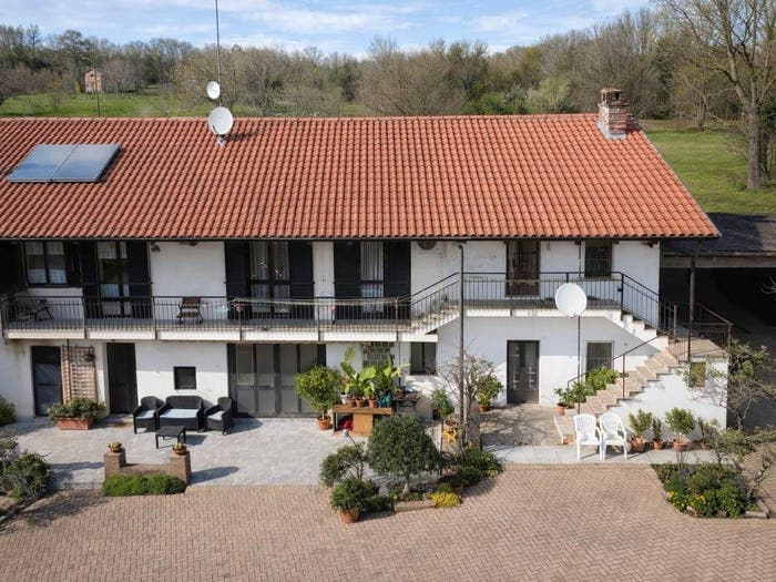 Casa con 6 locali in vendita in Via del Campetto, Piossasco
