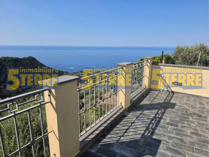 Casa bilocale in vendita in Via delle Stalle, Volastra, Riomaggiore