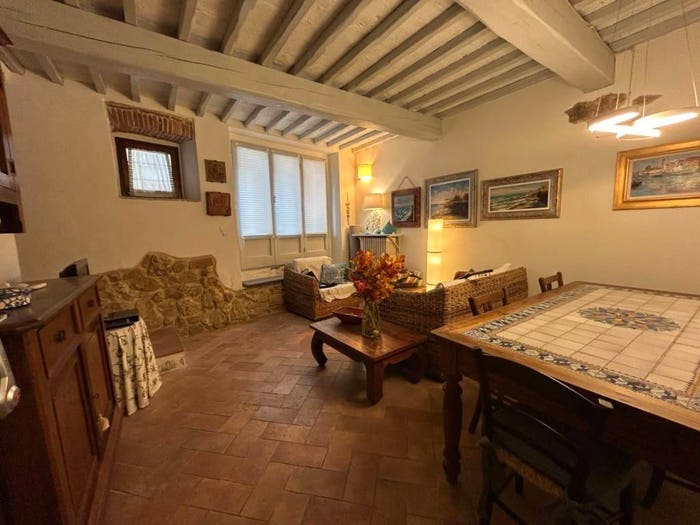 Appartamento con 6 locali in vendita in Via Don Pietro Nardini, Casale Marittimo
