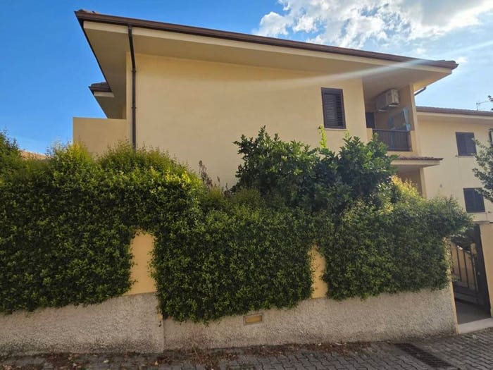 Casa con 6 locali in vendita in Viale Tommaso Campanella, Mater Domini Cavita, Catanzaro