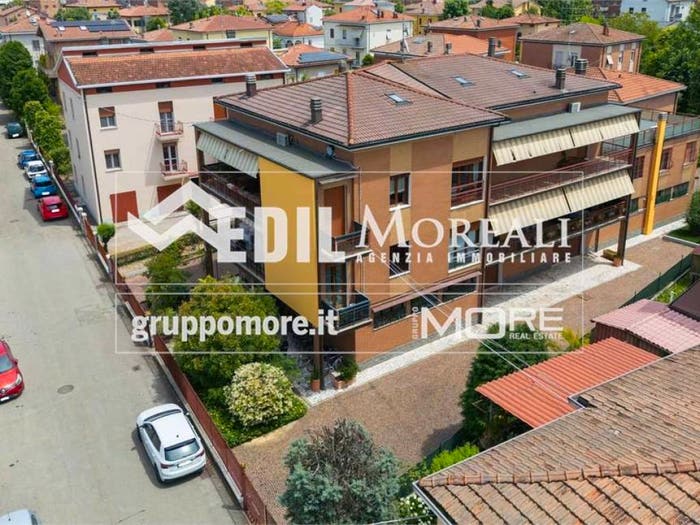 Appartamento con 5 locali in vendita in Sant'Agnese Università, Modena