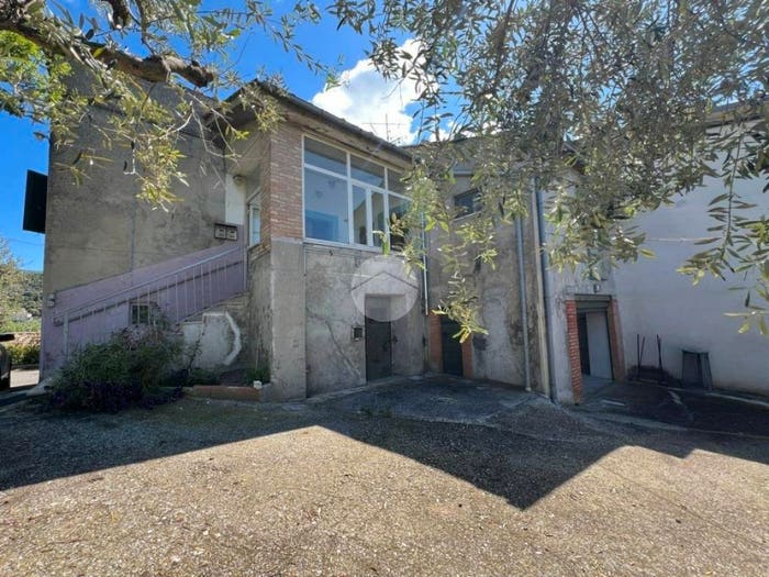 Appartamento con 6 locali in vendita in Vocabolo la corte, Calvi dell'Umbria