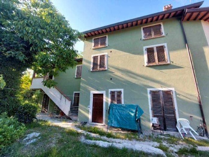 Casa quadrilocale in vendita in Nocera Umbra