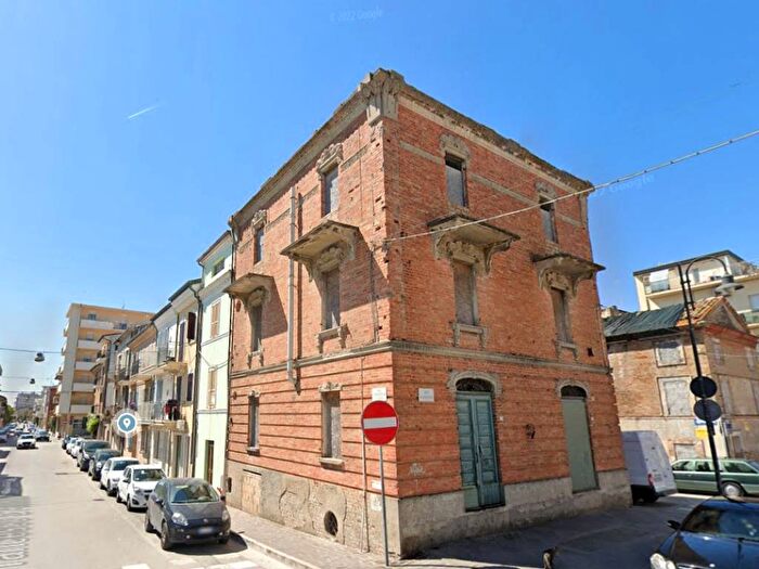 Casa con 6 locali in vendita in Via San Francesco d'Assisi, Centro, Porto Sant'Elpidio