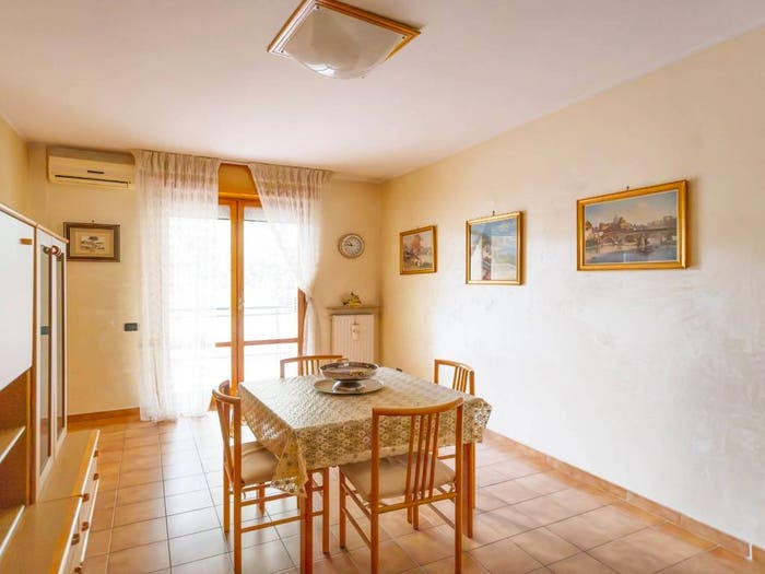 Appartamento trilocale in vendita in Via Giacomo Galopini, Borghesiana, Roma